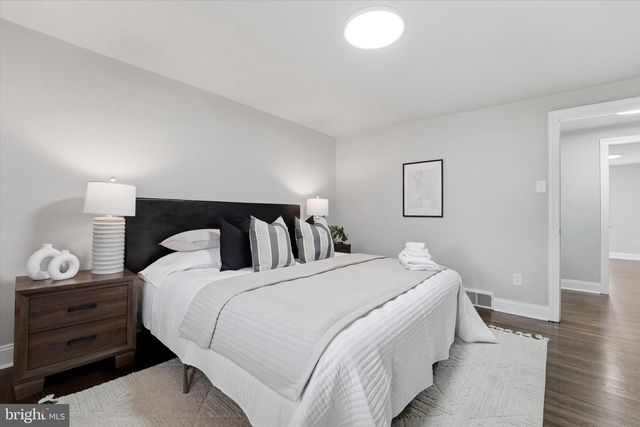 839 GAINSBORO RD, Drexel Hill, PA 19026