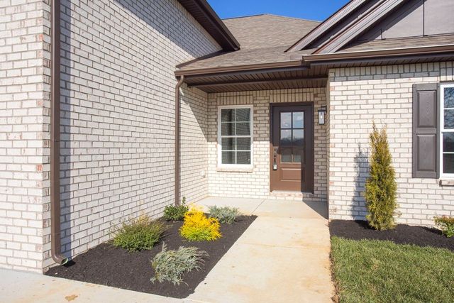 381 Copperas Creek Rd, Tullahoma, TN 37388