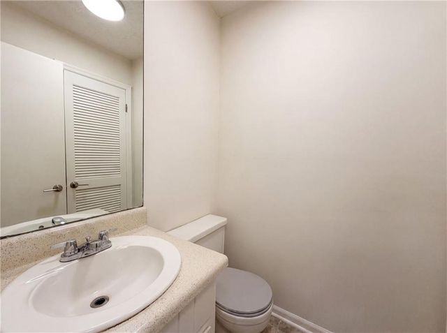 6486 Lynndale Lane, Morrow, GA 30260