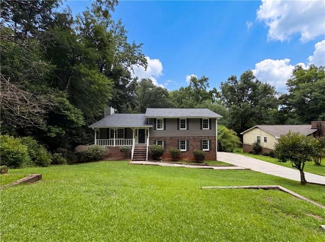 6486 Lynndale Lane, Morrow, GA 30260