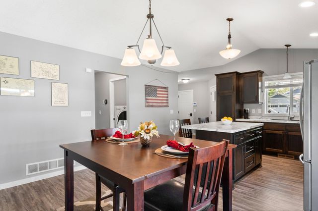 1233 Fern Street S, Cambridge, MN 55008