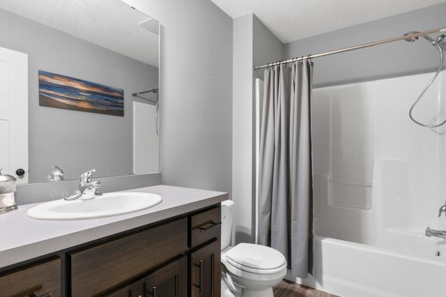 1233 Fern Street S, Cambridge, MN 55008