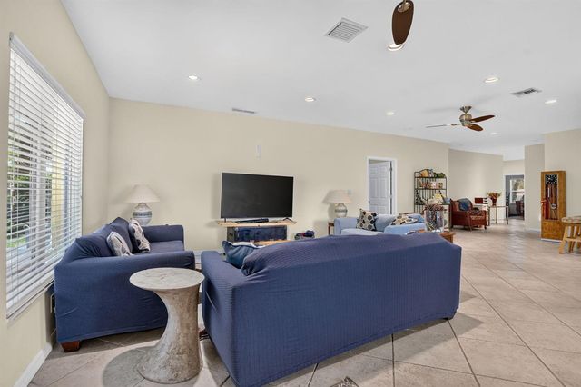 459 NE 1st Avenue, Deerfield Beach, FL 33441