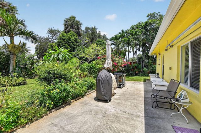 459 NE 1st Avenue, Deerfield Beach, FL 33441