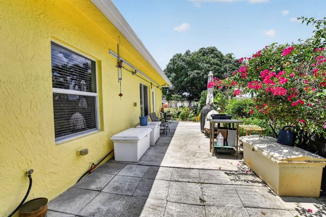 459 NE 1st Avenue, Deerfield Beach, FL 33441