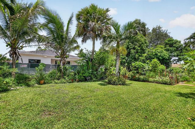 459 NE 1st Avenue, Deerfield Beach, FL 33441