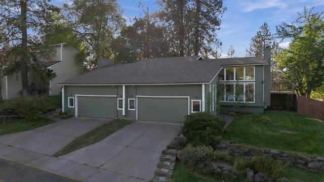 8305 N Colton St, Spokane, WA 99208