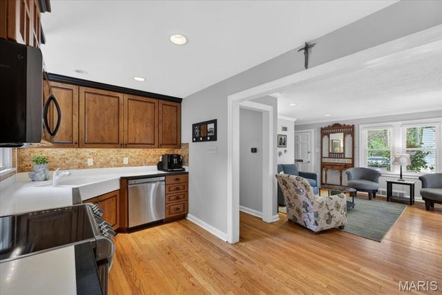 214 Way Avenue, Kirkwood, MO 63122