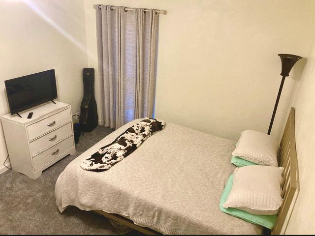 27 Marina CIR, Wimberley, TX 78676