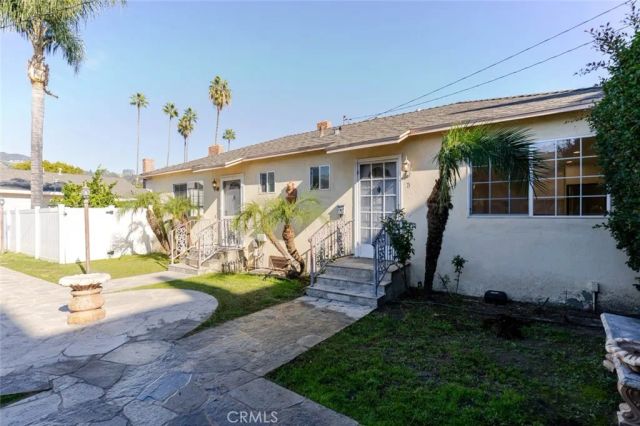 320 E Dryden Street B, Glendale, CA 91207