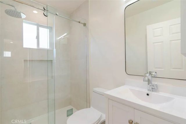 320 E Dryden Street B, Glendale, CA 91207