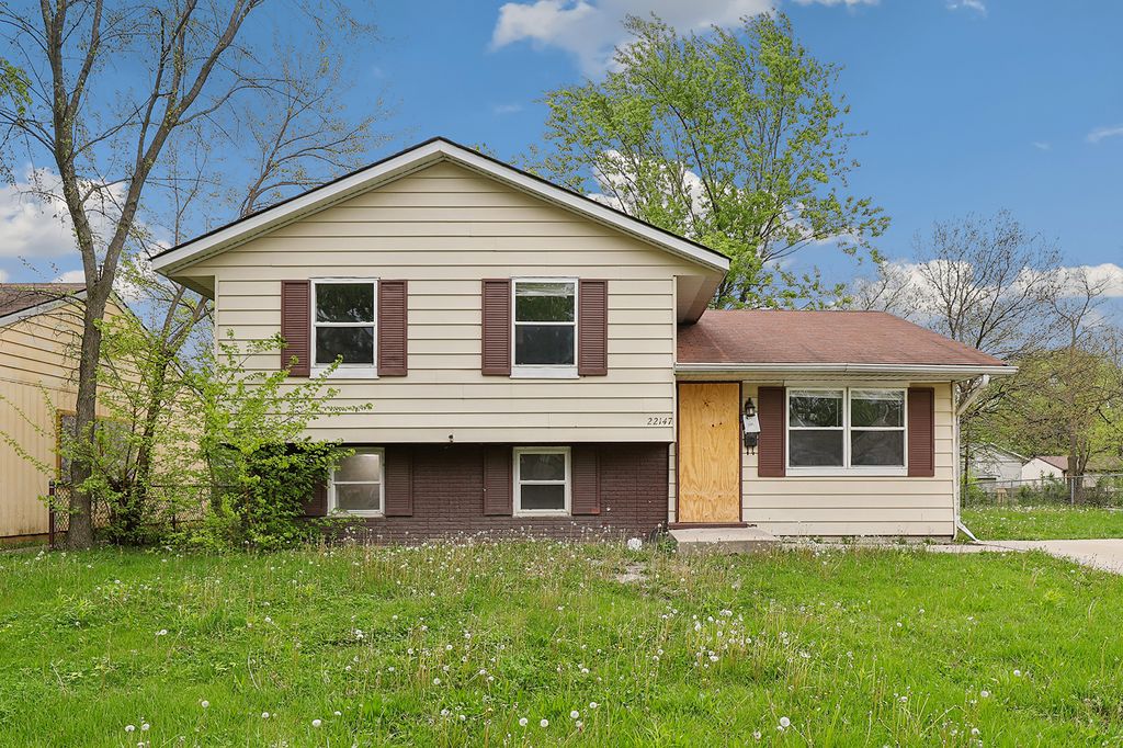 22147 E Churchill Drive, Richton Park, IL 60471