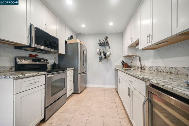 3048 Fostoria Cir, Danville, CA 94526