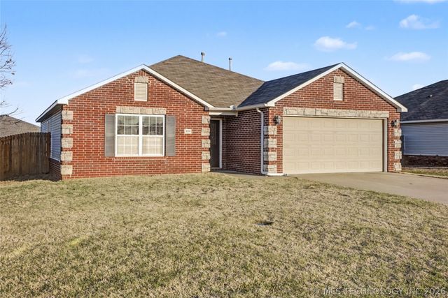 9278 S 254th East Avenue, Broken Arrow, OK 74014