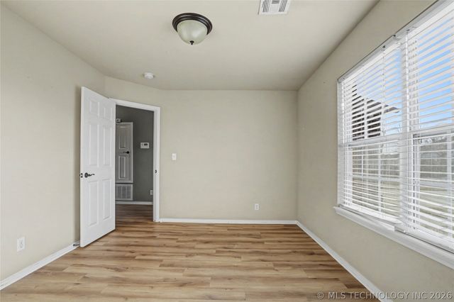 9278 S 254th East Avenue, Broken Arrow, OK 74014