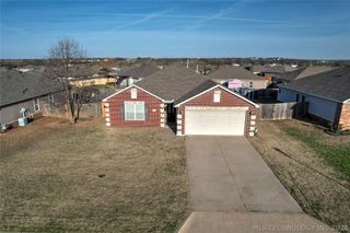 9278 S 254th East Avenue, Broken Arrow, OK 74014