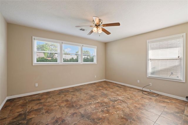 7109 Poplar Drive, Galveston, TX 77551