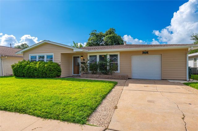 7109 Poplar Drive, Galveston, TX 77551
