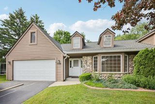 7724 Cedar Ridge COURT, Franklin, WI 53132