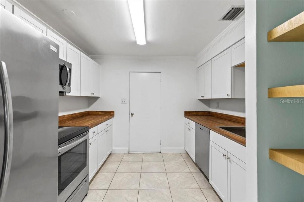 Image 14 of property listing at 672 CORDOVA AVENUE, Ormond Beach, FL 32174