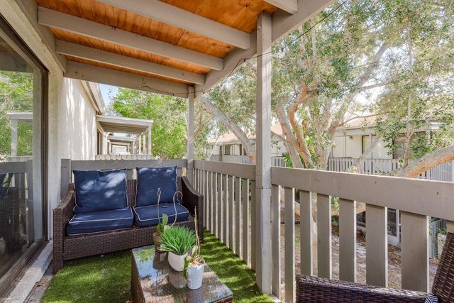 876 116TH AVENUE N 102, St Petersburg, FL 33716