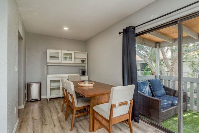 876 116TH AVENUE N 102, St Petersburg, FL 33716