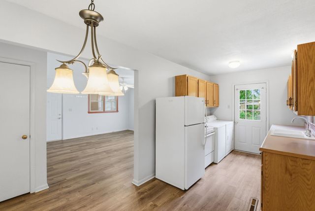 6039 N East Park View, Park City, KS 67219