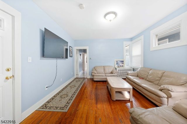 1116 North Ave, Elizabeth City, NJ 07201