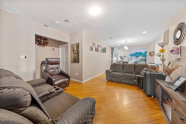 1116 North Ave, Elizabeth City, NJ 07201
