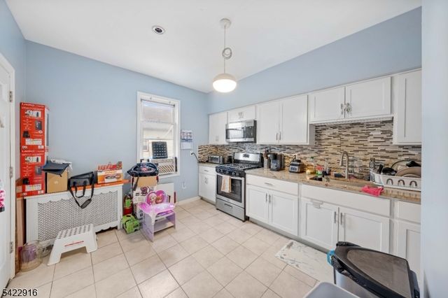1116 North Ave, Elizabeth City, NJ 07201