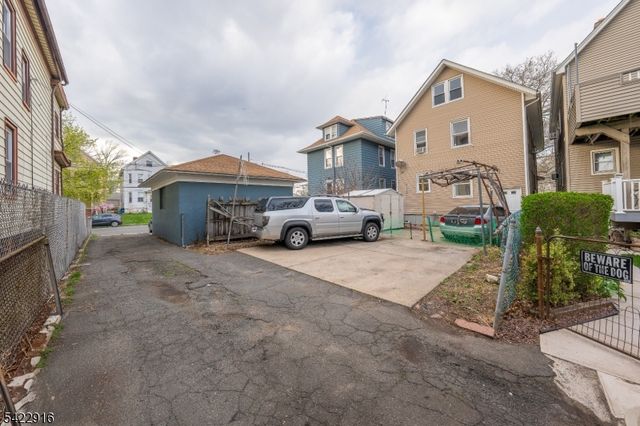 1116 North Ave, Elizabeth City, NJ 07201