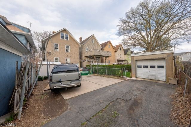 1116 North Ave, Elizabeth City, NJ 07201