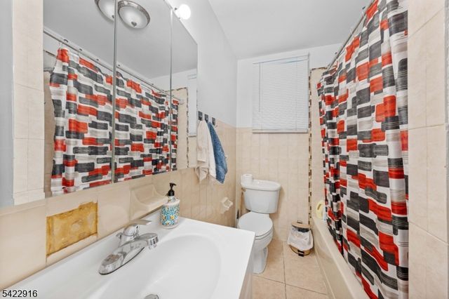 1116 North Ave, Elizabeth City, NJ 07201