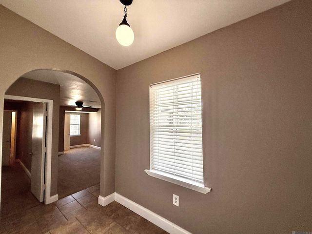 16706 Planchet Rd, Greenwell Springs, LA 70739