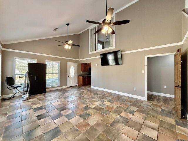 16706 Planchet Rd, Greenwell Springs, LA 70739