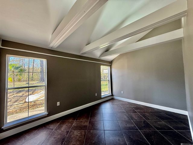 16706 Planchet Rd, Greenwell Springs, LA 70739