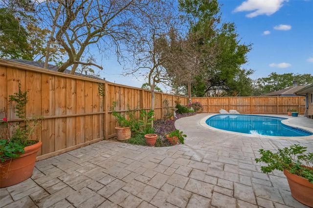 5310 Spellman Road, Houston, TX 77096