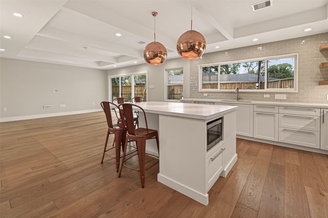 5310 Spellman Road, Houston, TX 77096