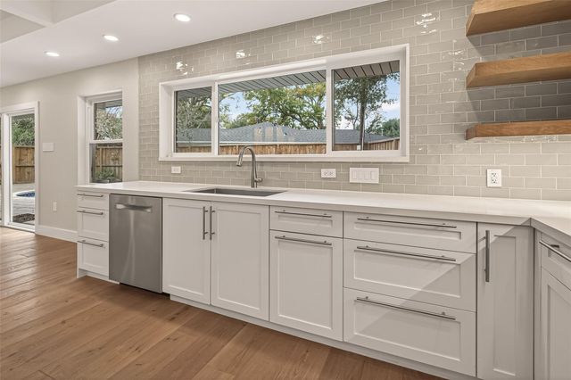 5310 Spellman Road, Houston, TX 77096