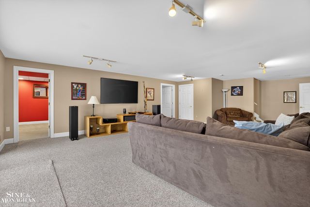 9 Golfside Drive, Saint Clair, MI 48079