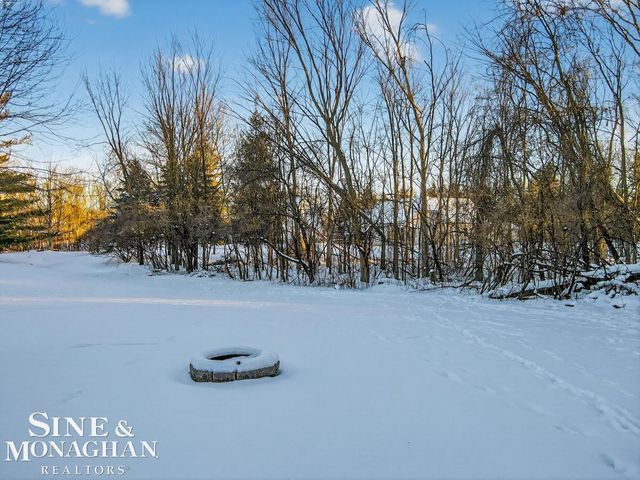 9 Golfside Drive, Saint Clair, MI 48079