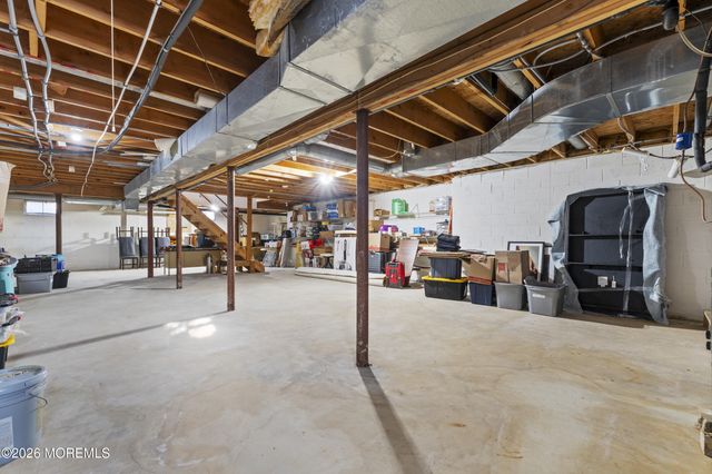 216 Tackle Avenue, Manahawkin, NJ 08050