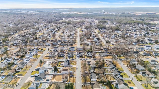 216 Tackle Avenue, Manahawkin, NJ 08050