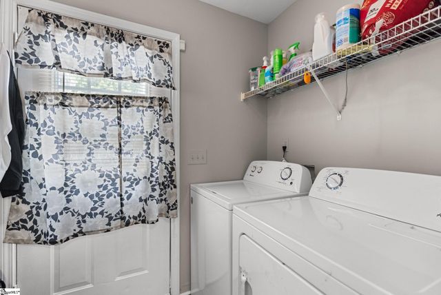 206 Oakland Avenue, Greer, SC 29650