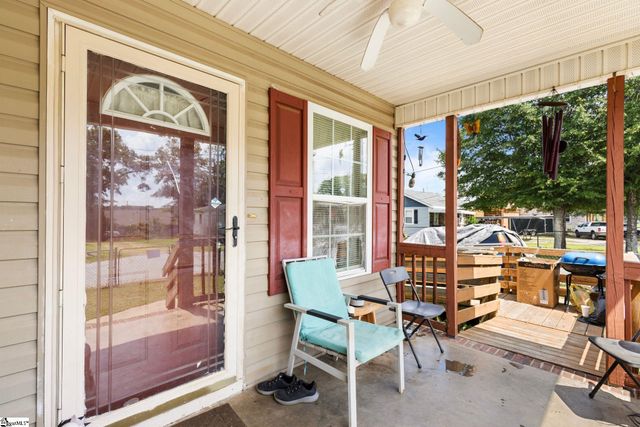 206 Oakland Avenue, Greer, SC 29650