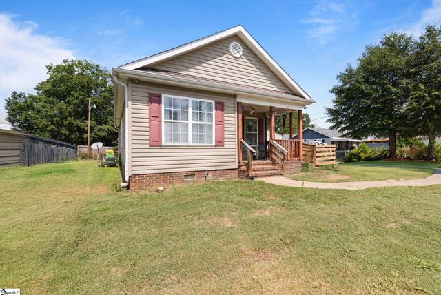 206 Oakland Avenue, Greer, SC 29650