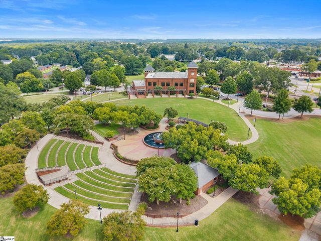 206 Oakland Avenue, Greer, SC 29650