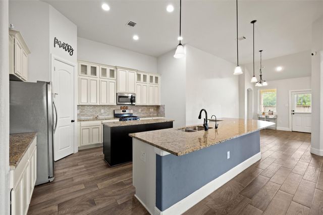 14702 Garner Falls Trail, Humble, TX 77396