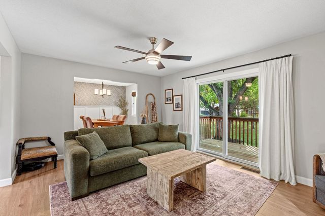 896 Sunrise Court, Stillwater, MN 55082