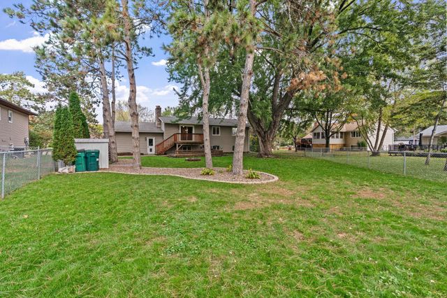 896 Sunrise Court, Stillwater, MN 55082